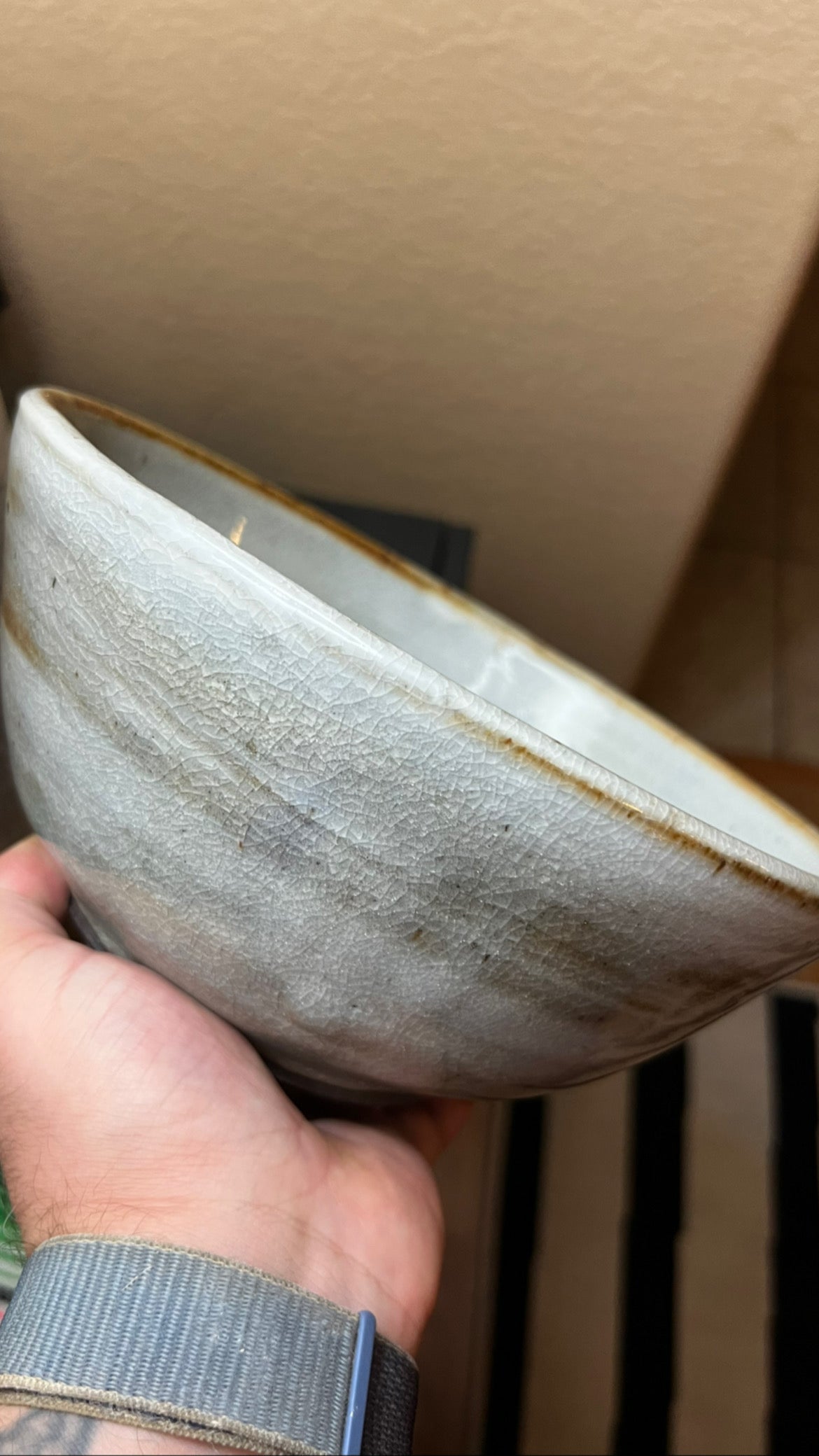 Shino serving bowl